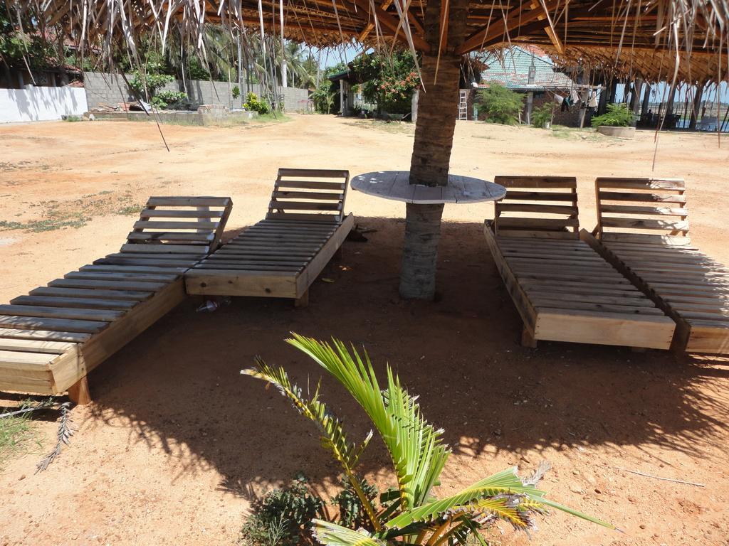 Yoho Hotel Arugambay Beach Inn Arugam Bay Kültér fotó