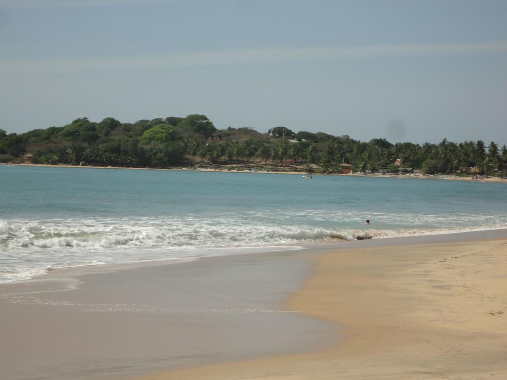 Yoho Hotel Arugambay Beach Inn Arugam Bay Kültér fotó